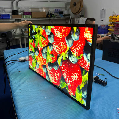 comprar 32' 4K panel LCD de resaltado exterior pantalla LCD ventana de la tienda brillante pantalla de señalización online manufacture